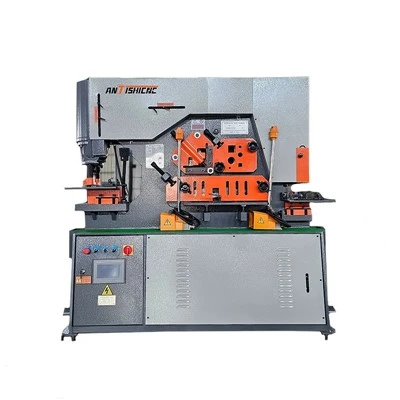 ¿Puede un principiante manejar una máquina punzonadora CNC?